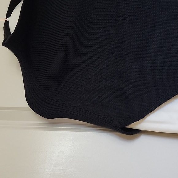 Cropped Wool blend Knitted Sweater Vest - Picture 4 of 8